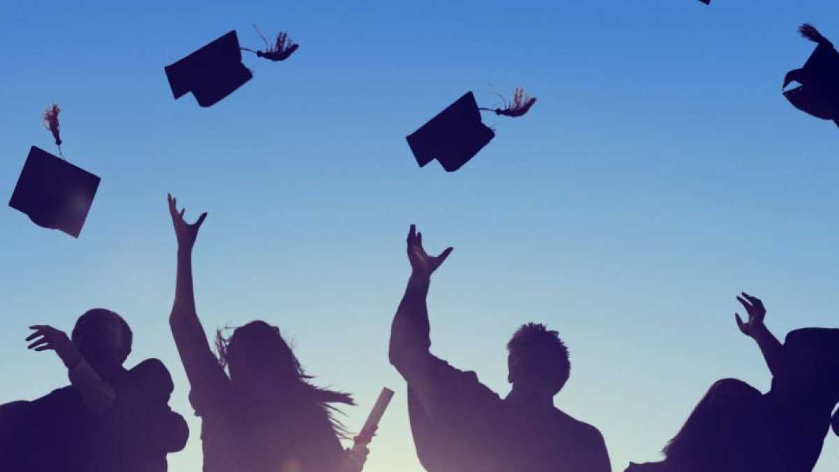 Conoce las becas y convocatorias activas para estudiar en el exterior