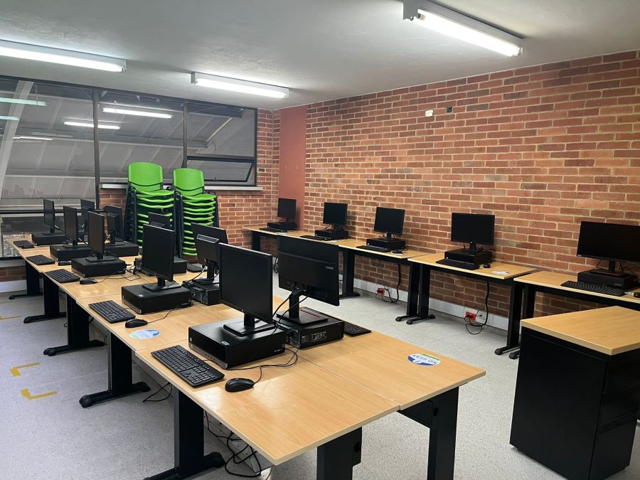 sala de computo faca