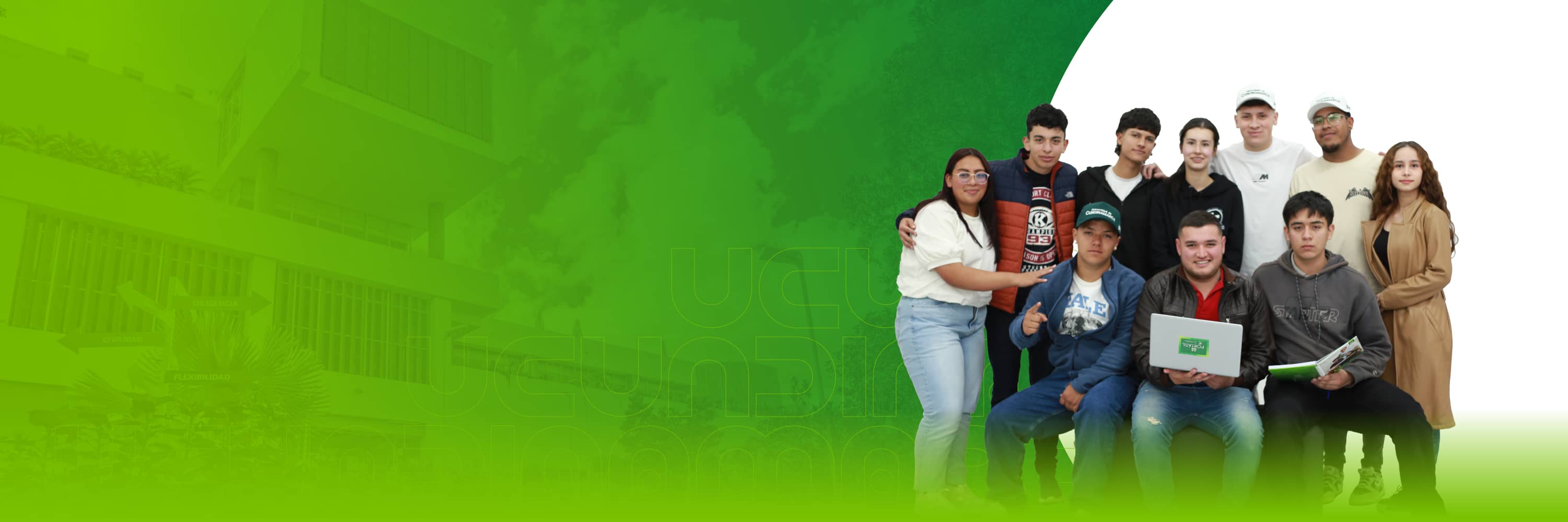 Grupo de jóvenes universitarios