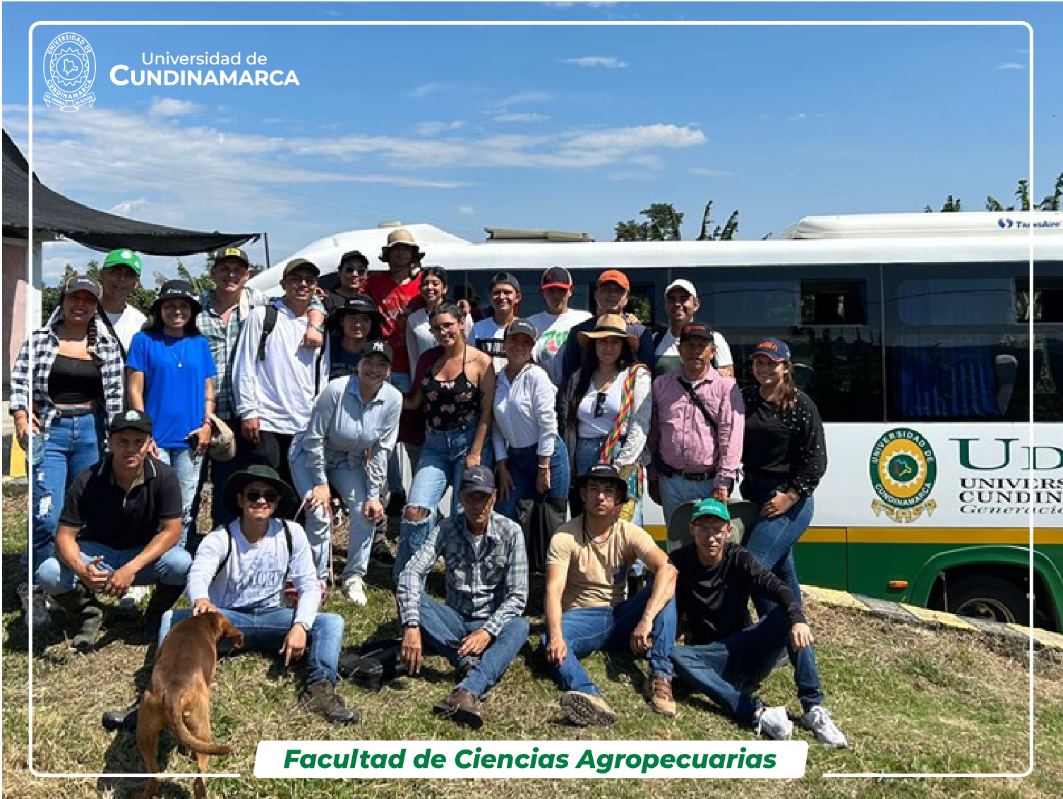 Estudiantes en salida pedagogica