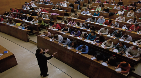 Los profesores universitarios que investigan enseñan mejor Los profesores universitarios que investigan enseñan mejor